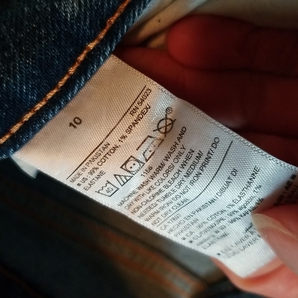 Old Navy High Rise Slim Wide Leg Crop - Picture 3 of 5